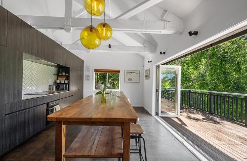 Riverhead Villa | HUs - Boutique Venue & Accommodation