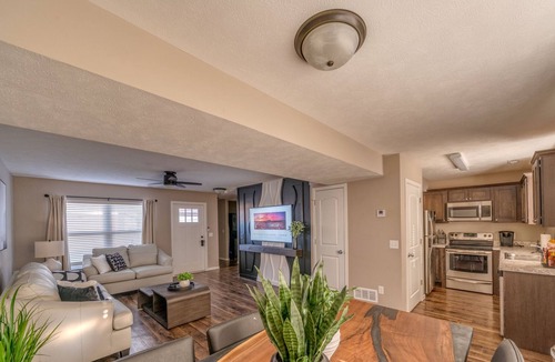 Lincoln House | Husker Getaway II