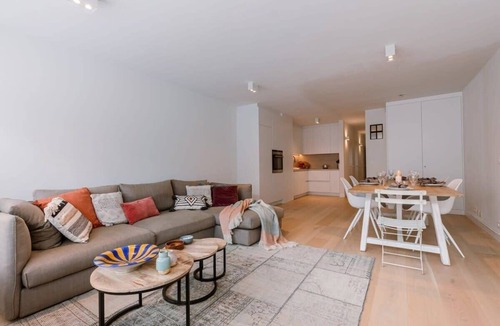 Knokke Apartment | Huswell - Spacious two bedroom apartment in Knokke