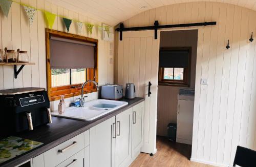 Bedale Other | Hut in the hall