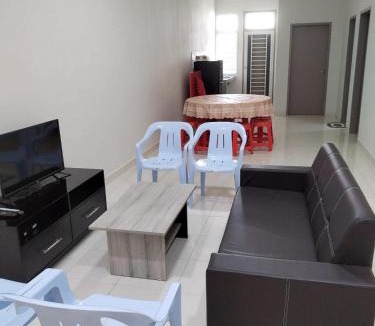 Sungai Pelek House | HW Homestay Bagan Lalang