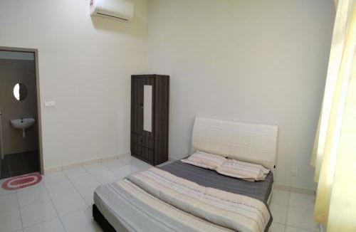 Sungai Pelek House | HW Homestay Bagan Lalang