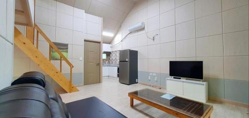 Hwacheon House | Hwacheon 632 Pension