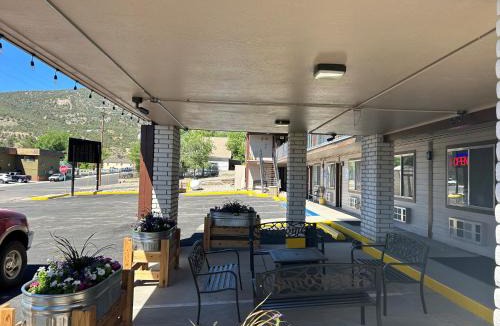 Ely Hotel | HWY 50 Inn