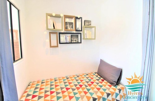 Hyeres Apartment | Hyères-plage Studio Clim cabine-L'ayguade BY HC