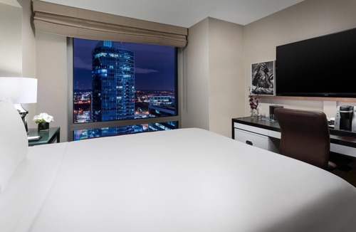 Rosslyn Hotel | Hyatt Centric Arlington