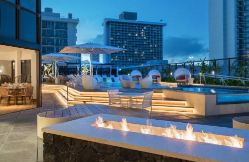 Waikiki Resort | Hyatt Centric Waikiki Beach