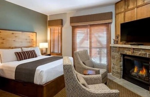 Peak 9 Hotel | Hyatt Main St. Station Resort, Hot Tub, Pool