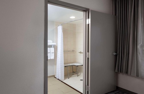 Chantilly Hotel | Hyatt Place Chantilly Dulles Airport South