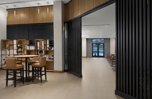 Glendale Hotel | Hyatt Place Denver Cherry Creek