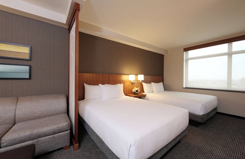 Flushing Chinatown Hotel | Hyatt Place Flushing/LaGuardia Airport