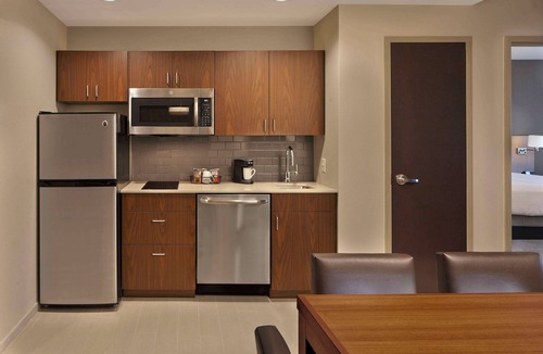 Warwick Hotel | Hyatt Place Warwick/Providence Airport