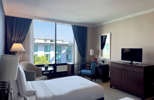 Nong Prue Hotel | Hyatt Regency Bangkok Suvarnabhumi Airport