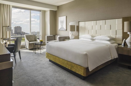 McLean Hotel | Hyatt Regency Tysons Corner Center