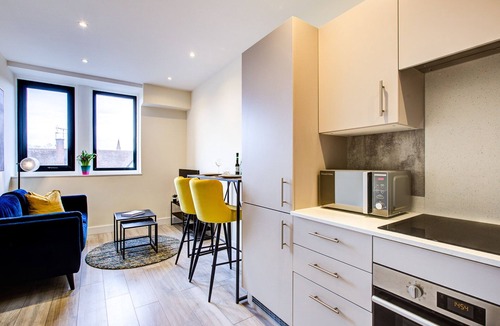 Sutton Apartment | Hybrid Resi - Cheam