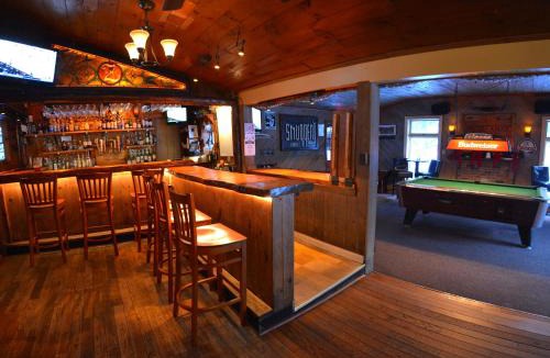 Waitsfield Hotel | Hyde Away Inn