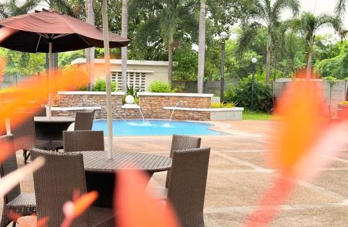 Valenzuela Apartment | Hyde Away Staycation
