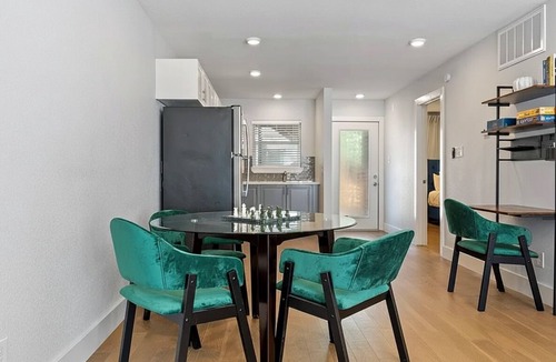 North Loop Condo | Hyde Park Haven: Mins 2 Dell, St David's, Ascension Hospitals