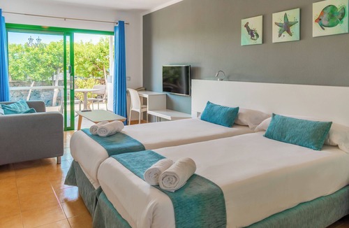 Los Pocillos Apartment | Hyde Park Lane