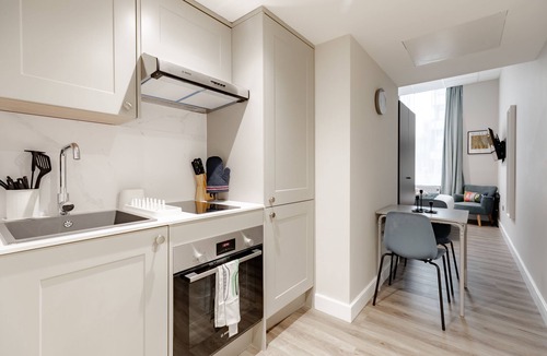Bryanston and Dorset Square Hotel | Hyde Park Studios
