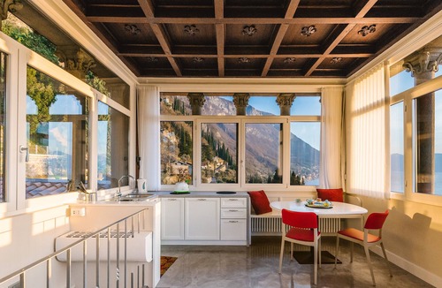 Varenna Apartment | Hydrangea apartment with lake view