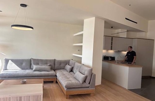 Halepa Villa | Hydrobates Waterfront Villa