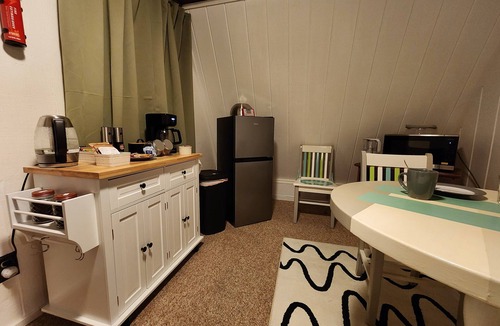 McKenzie Bridge Cabin | Hygge A-Frame: Pet friendly Forest Immersion! Gong-based Sound baths available