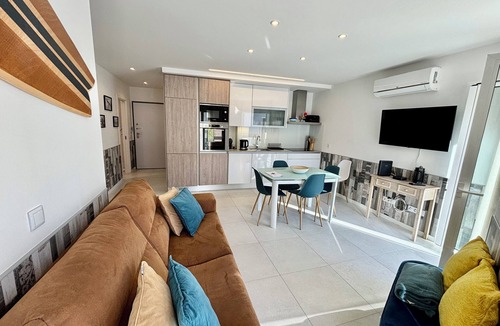 Nazare Apartment | Hyper Centre, Beach 80m, Parking possible, Air Conditioning