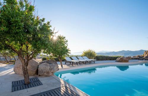 Mykonos Villa | Hyperion Villa by LLB Mykonos
