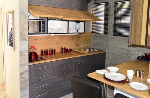 Krugersdorp Apartment | Hyswan