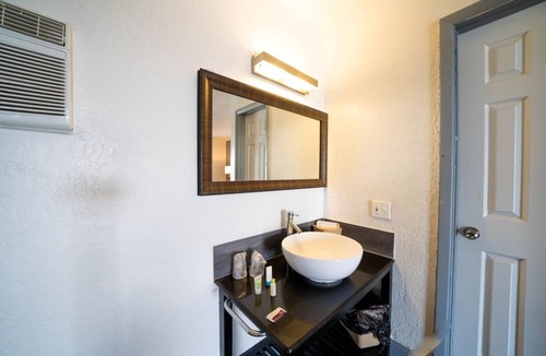 Ocala Hotel | I-75 Gateway: Queen Beds, Non-Smoking, 24-Hour Assistance