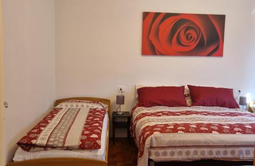 Capo di Ponte Apartment | I Sei Petali Apartment