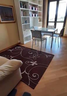 Saluzzo Apartment | I sogni di viola