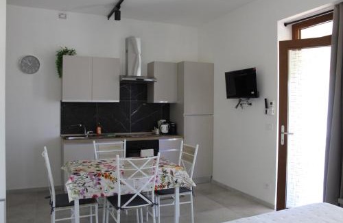 Mozzate Apartment | I Tre Ulivi 2