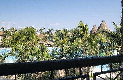 Villa Juarez Resort | Iberostar Selection Paraíso Maya Suites - All Inclusive