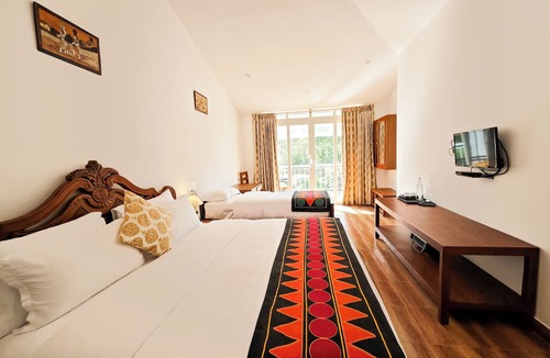 Valparai Bed & Breakfast | Ibex Resorts, Valparai (Mistly)