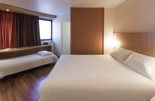 Downtown Angers Hotel | Ibis Angers Centre Chateau