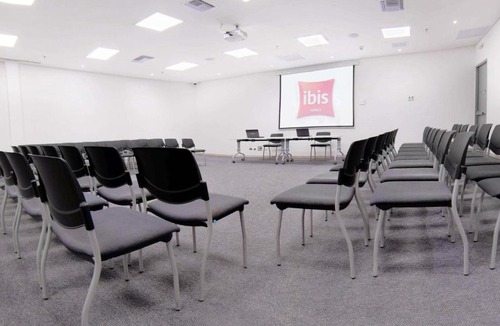 Cabo de Hornos Hotel | ibis Apartado