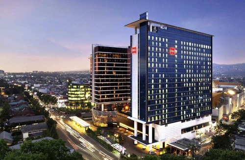 Bandung Hotel | Ibis Bandung Trans Studio