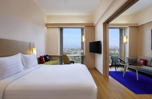 Bandung Hotel | ibis Bandung Trans Studio