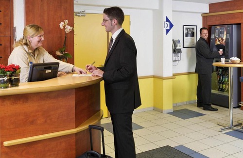 Moresnet-Chapelle Hotel | ibis budget Aachen Raeren Grenze