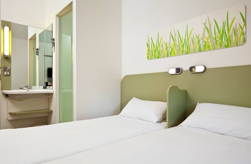 Beaconsfield Hotel | Ibis Budget Beaconsfield