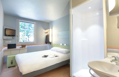 Brignoles Hotel | ibis budget Brignoles Provence Verte