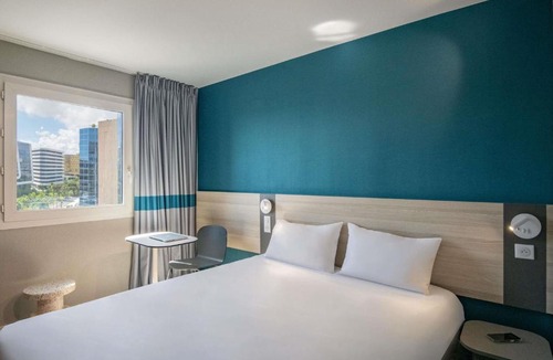 L'Arenas Hotel | ibis budget Nice Aeroport