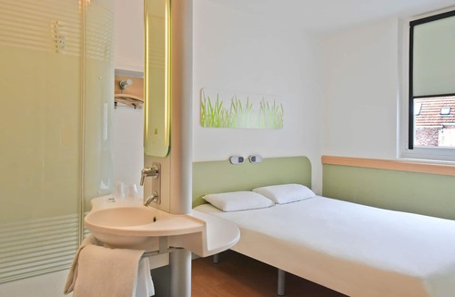 Saint-Quentin Hotel | ibis budget Saint-Quentin Centre Gare