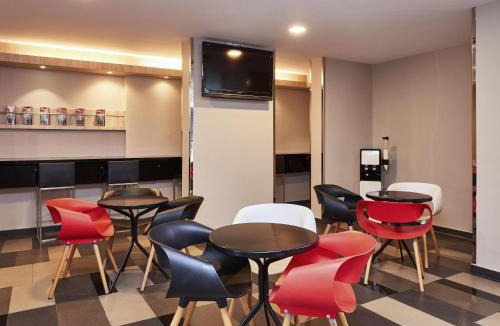 Red Light District Hotel | ibis budget Singapore Ruby