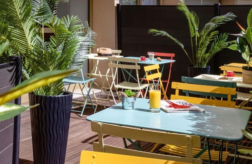 Cannes La Bocca Hotel | ibis Cannes Plage La Bocca