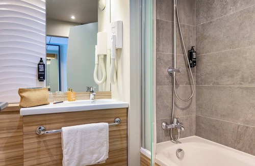 Clermont-Ferrand Hotel | ibis Clermont Ferrand Centre Stade