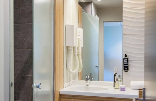 Clermont-Ferrand Hotel | ibis Clermont Ferrand Centre Stade