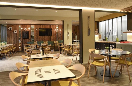 Faubourg-Raines Hotel | ibis Dijon Gare